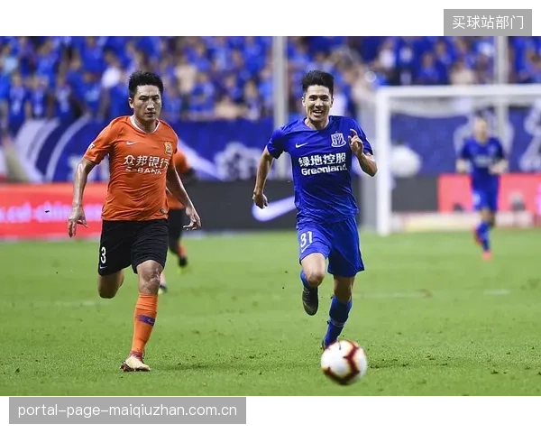 佩特科维奇被迫演练三中卫体系,以应对本塞拜尼缺席后左路攻防体系的结构性塌陷问题。 佩特科维奇被迫演练三中卫体系,以应对本塞拜尼缺席后左路攻防体系的结构性塌陷问题。